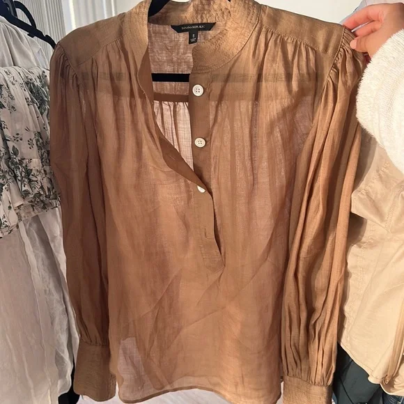 Banana Republic Blouse - Picture 1 of 3